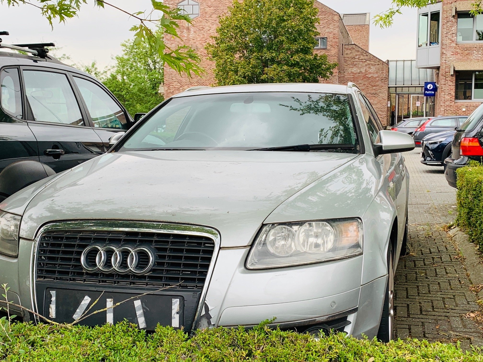 Stad verkoopt achtergelaten wagens