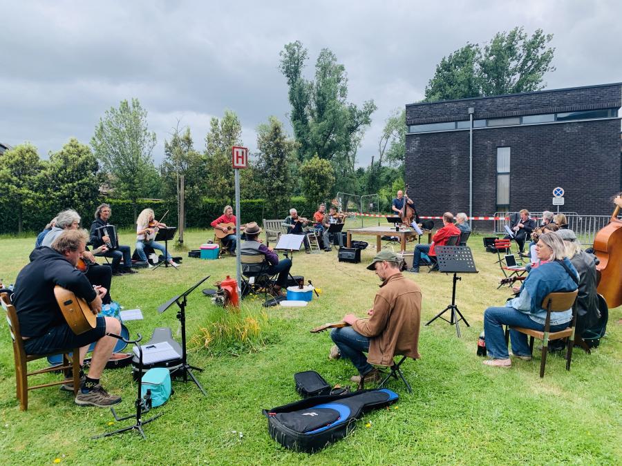 ‘De gezongen mes’ opgedragen aan de bewoners van woonzorgcentrum Klateringen