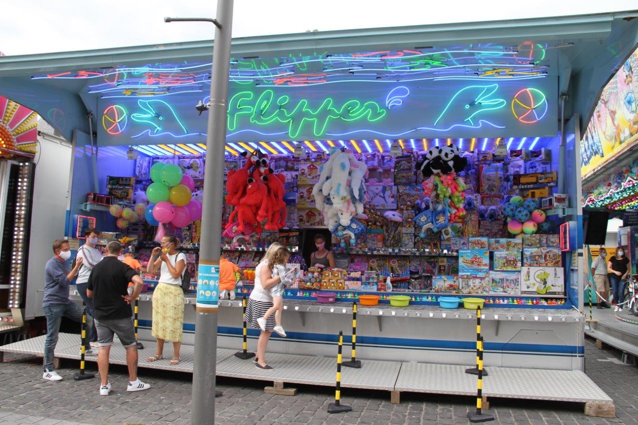 Zomerkermis met de allures van een gemaskerd bal