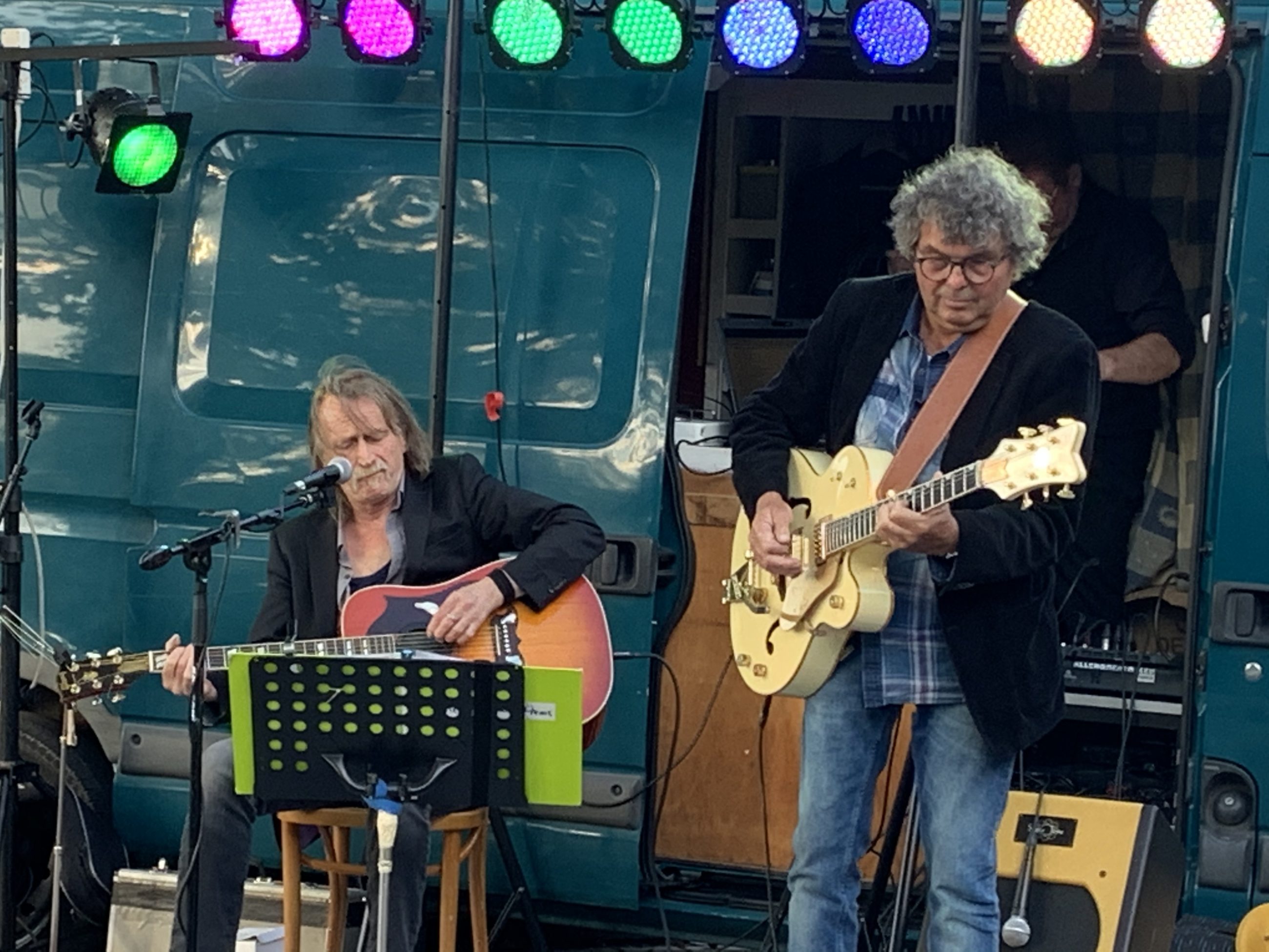 Optredens zorgden voor ambiance aan de Denderkaai