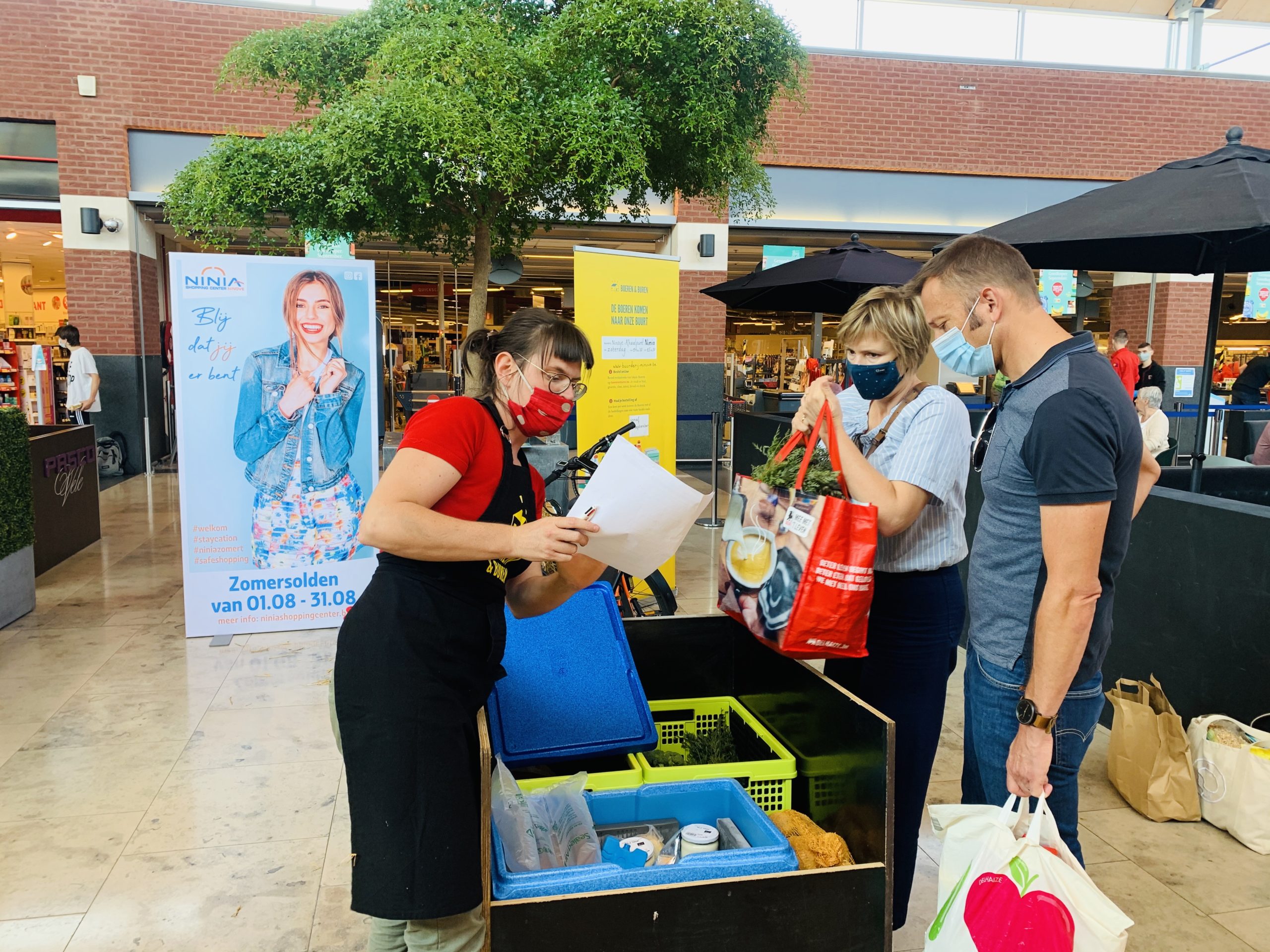 Buurderij voor het eerst aanwezig in Ninia Shopping Center