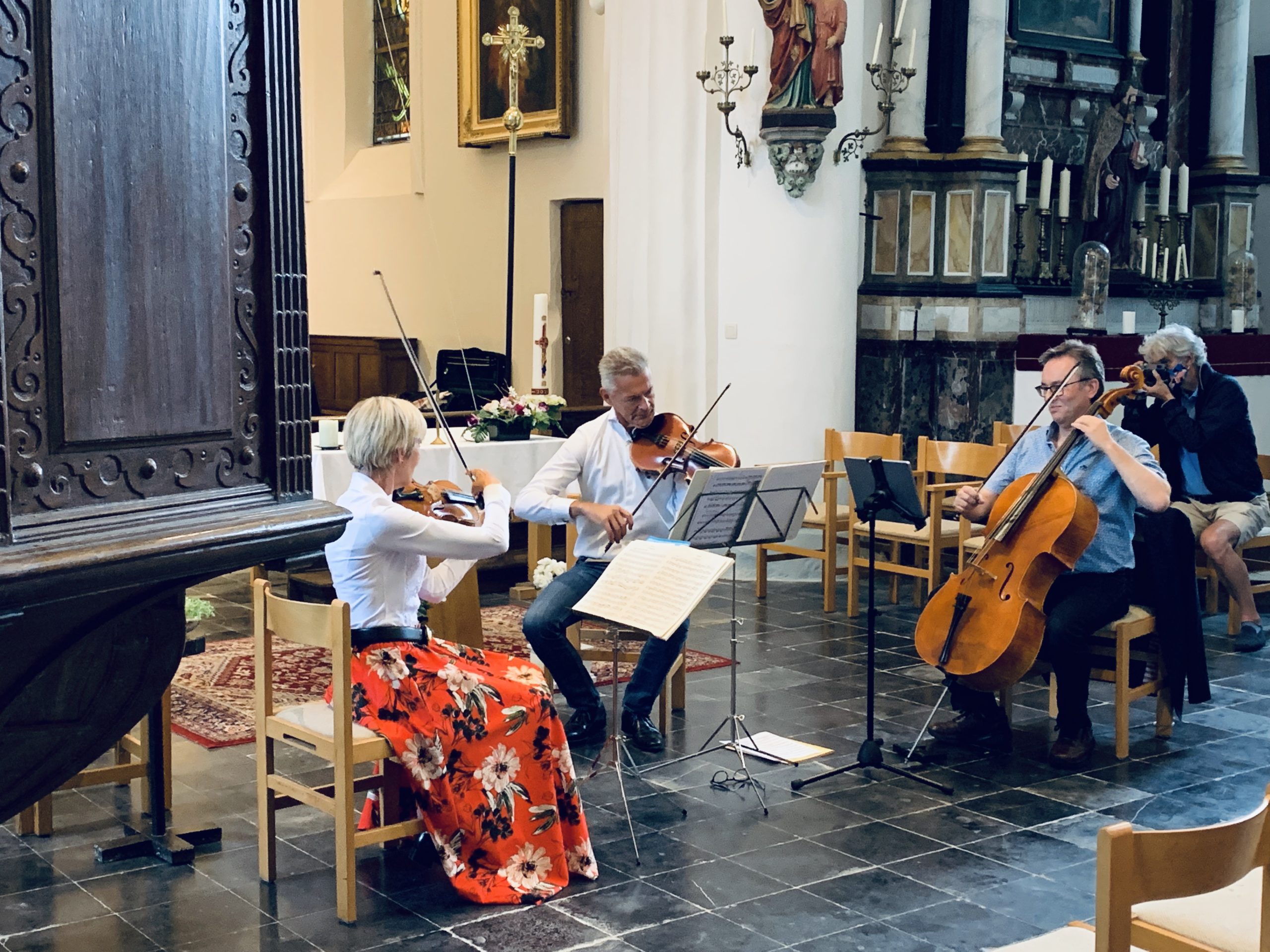 Strijkerstrio Arcando streek neer in Lieferinge