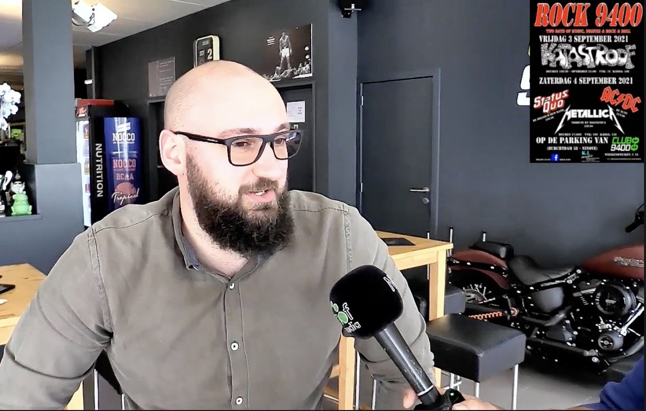 Rock9400 mikt op publiek Pekenrock