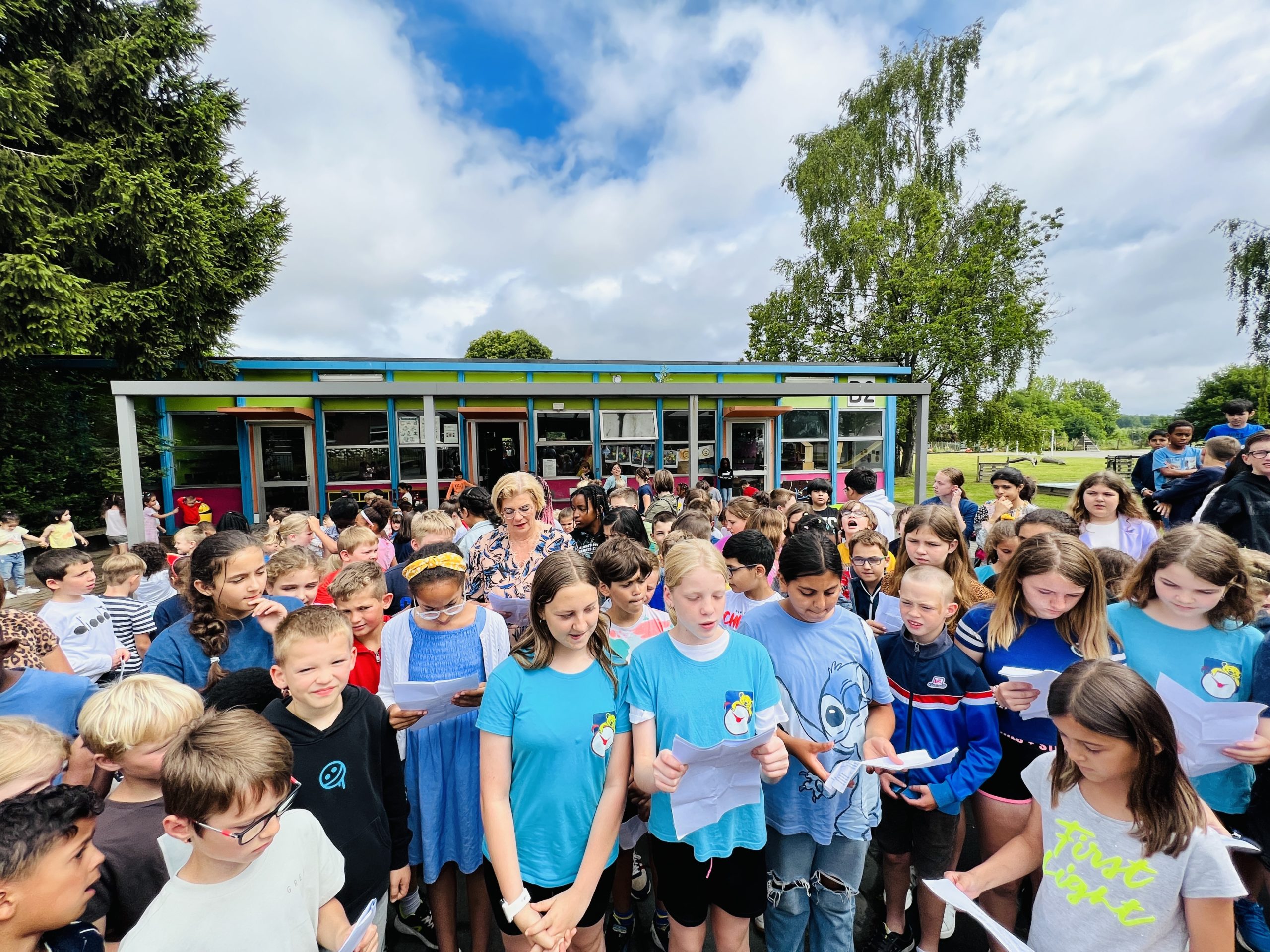 Basisschool “De Wonderwijzer” Meerbeke zet leekrachten en personeel in de kijker