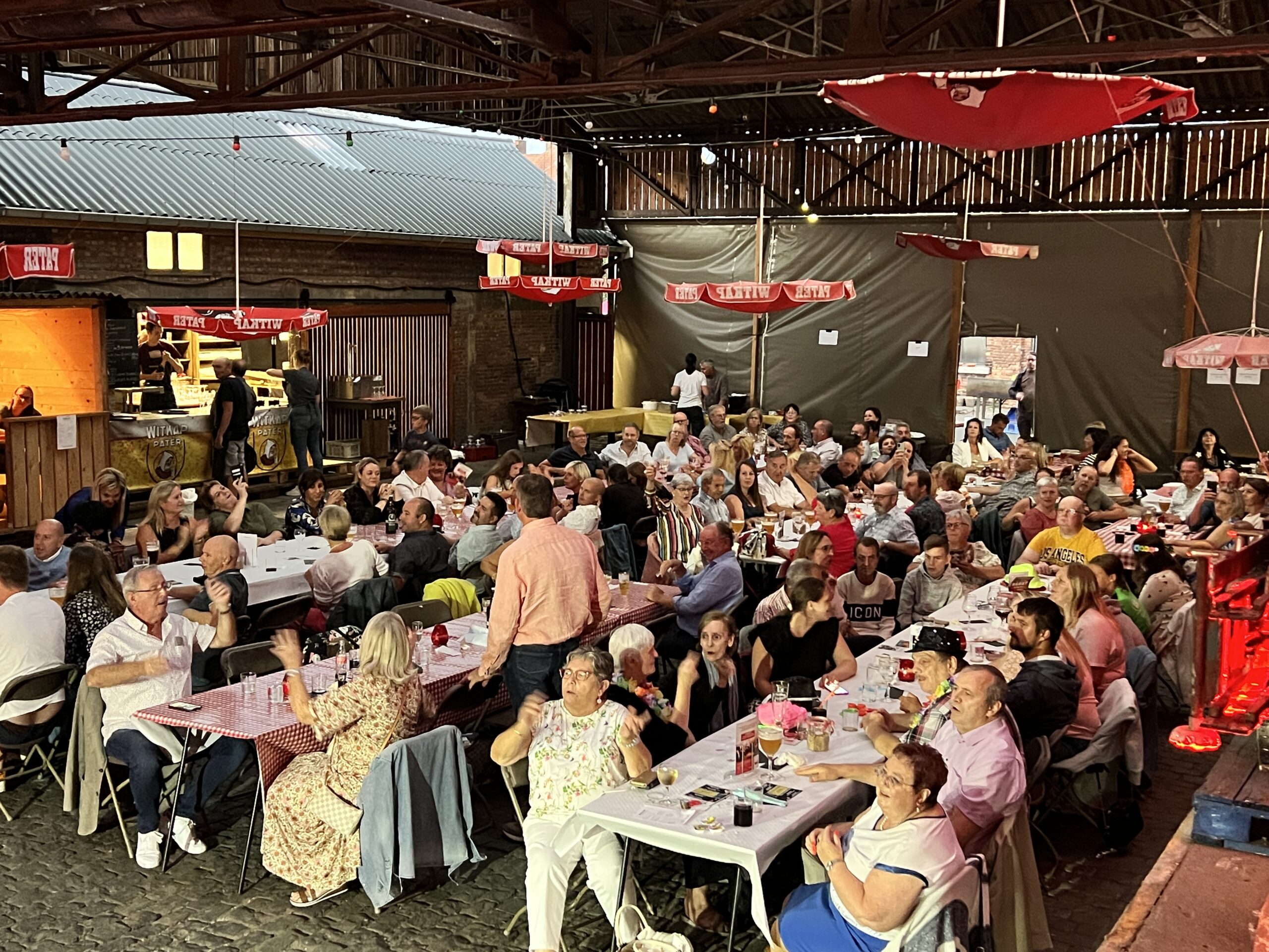 Gezelligheid troef op achtste Witkap Schlagerfestival