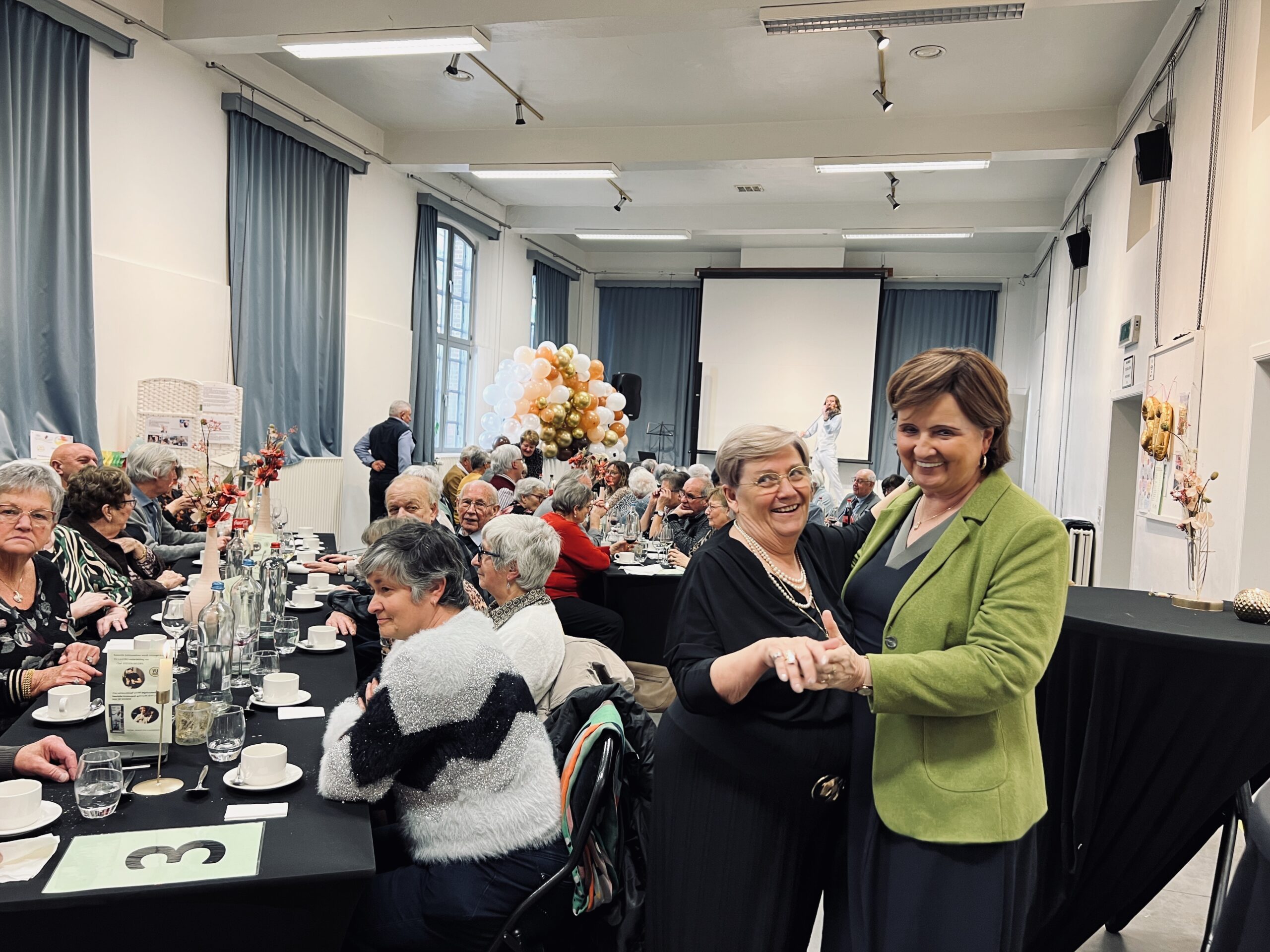 Vl@s-leden vierden 30-jarig bestaan