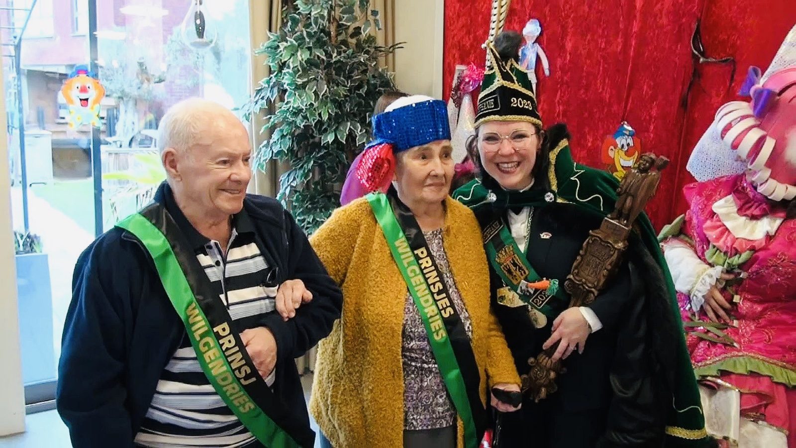 Prins Stephanie bezoekt prins Alfons Castelijn en prinses Roza Roelandt in wzc Wilgendries