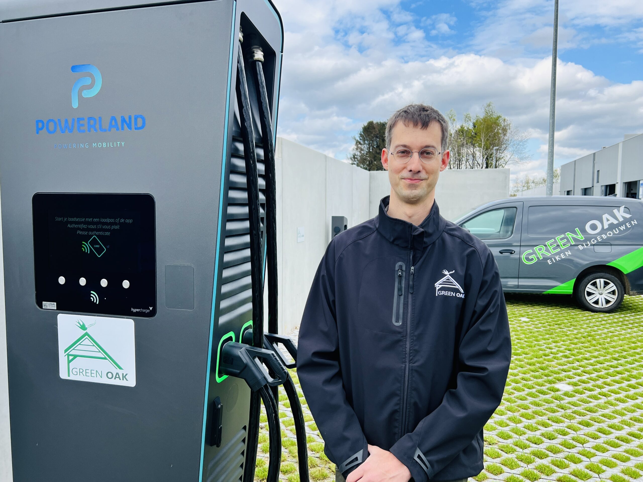 Green Oak installeerde eerste snellaadpaal