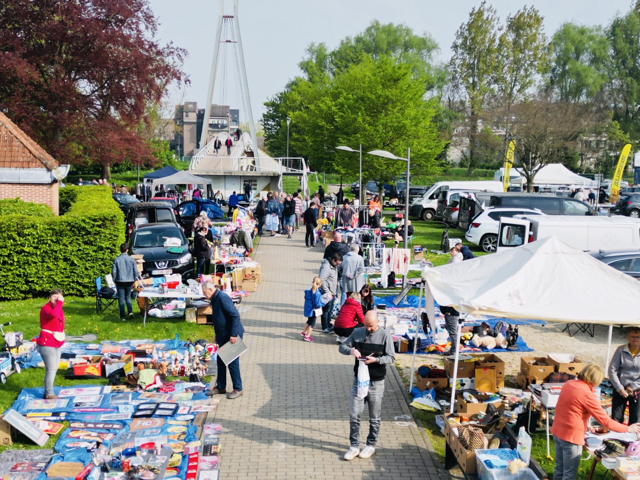 Volop sfeer op Bellemanfeesten Rechteroever