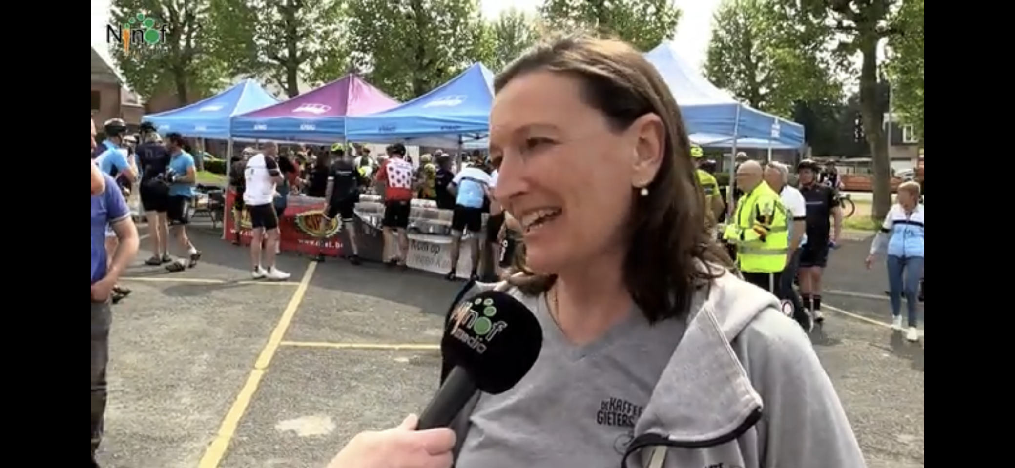 Tussenstop fietstocht ‘Kom op tegen Kanker’ op gemeenteplein