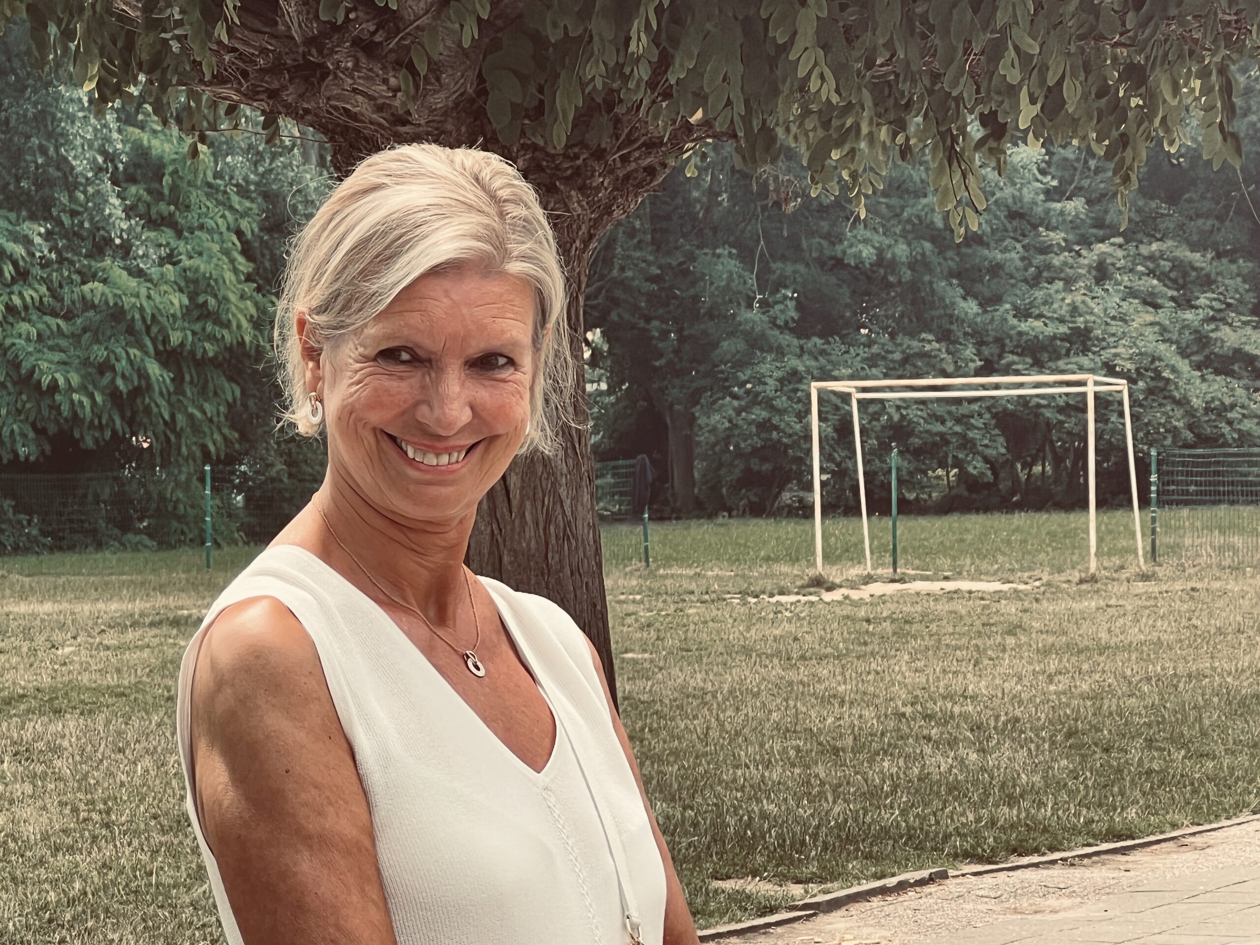 Basisschool zwaait juf Inge Meganck uit na veertig jaar in het onderwijs