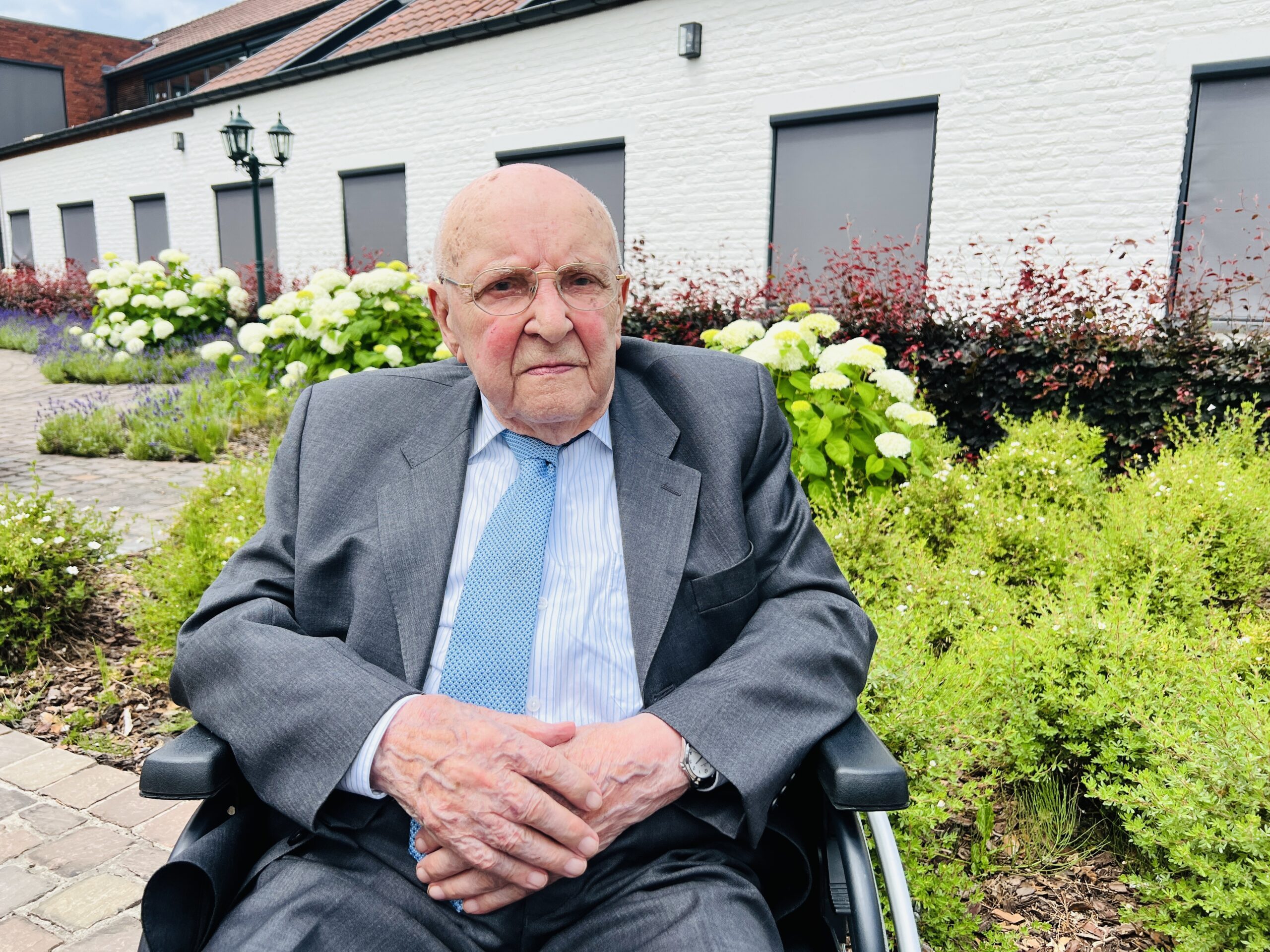 Feestnamiddag voor oud-burgemeester Paul Huysveld