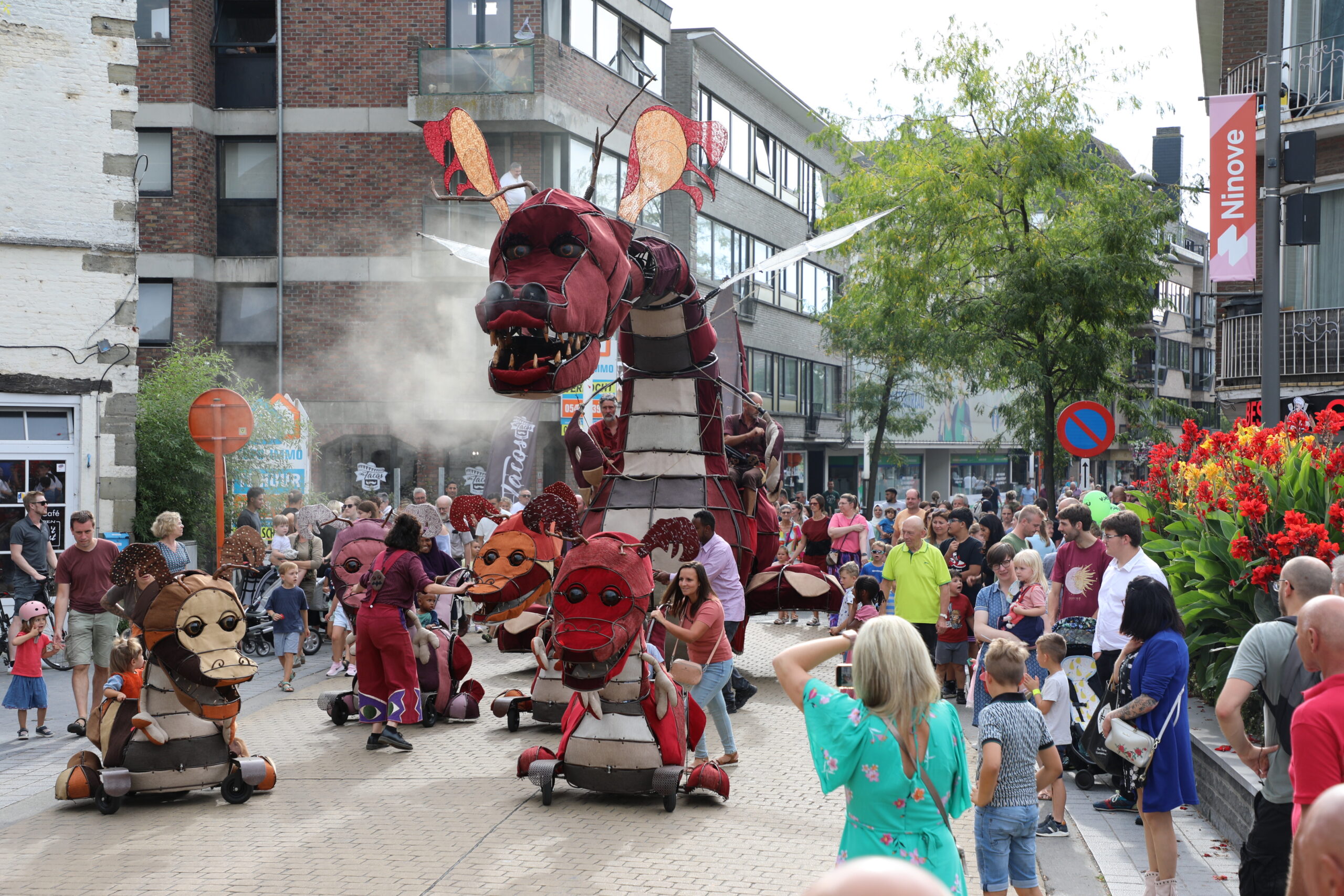 Autovrije zondag brengt veel volk op de been