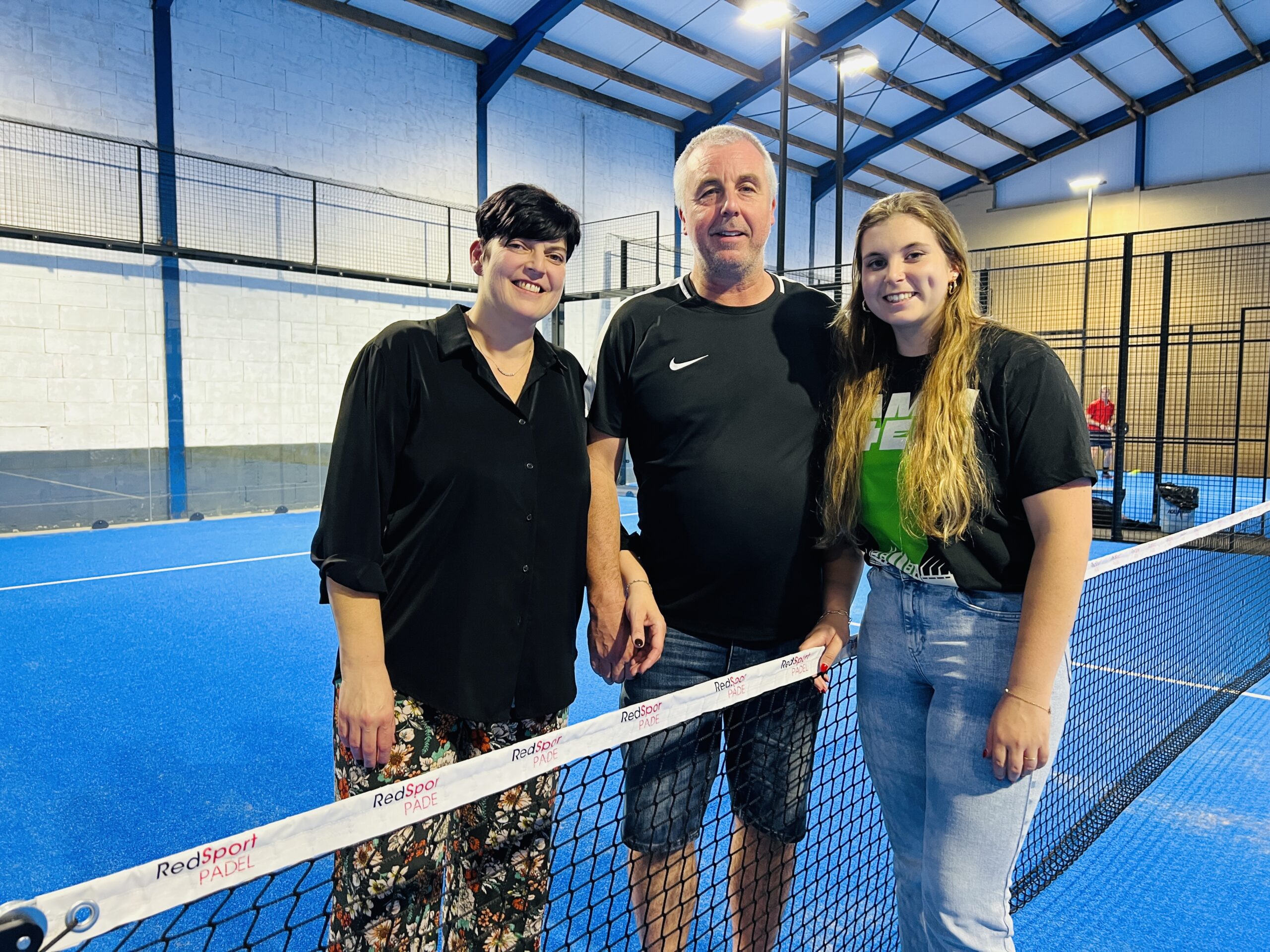 Sporthal Sint-Kristoffel speelt nieuwe padelterreinen in