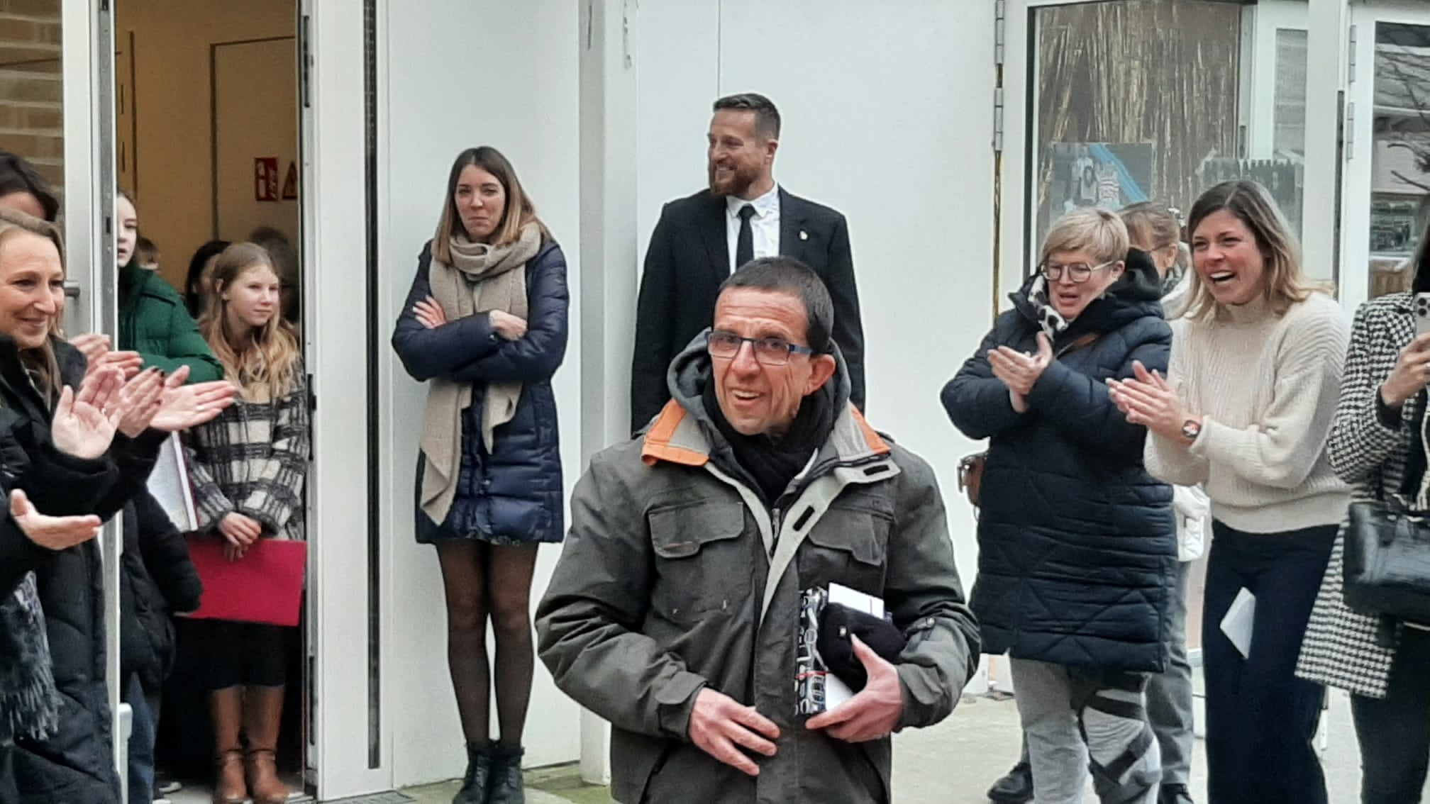 Een erehaag voor meester Luc