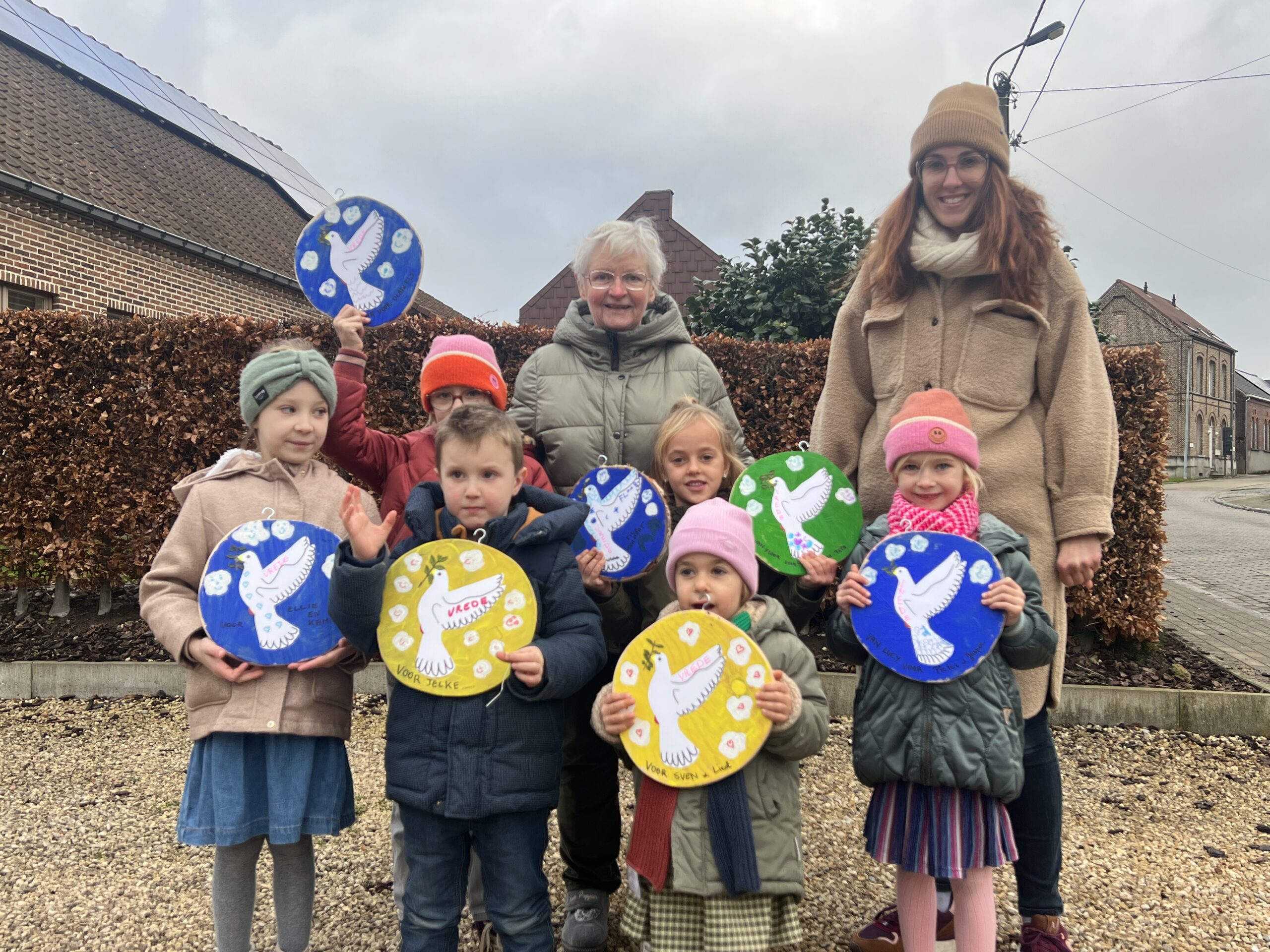 20 nooit-ruzie-duiven sieren Pollare Dorp