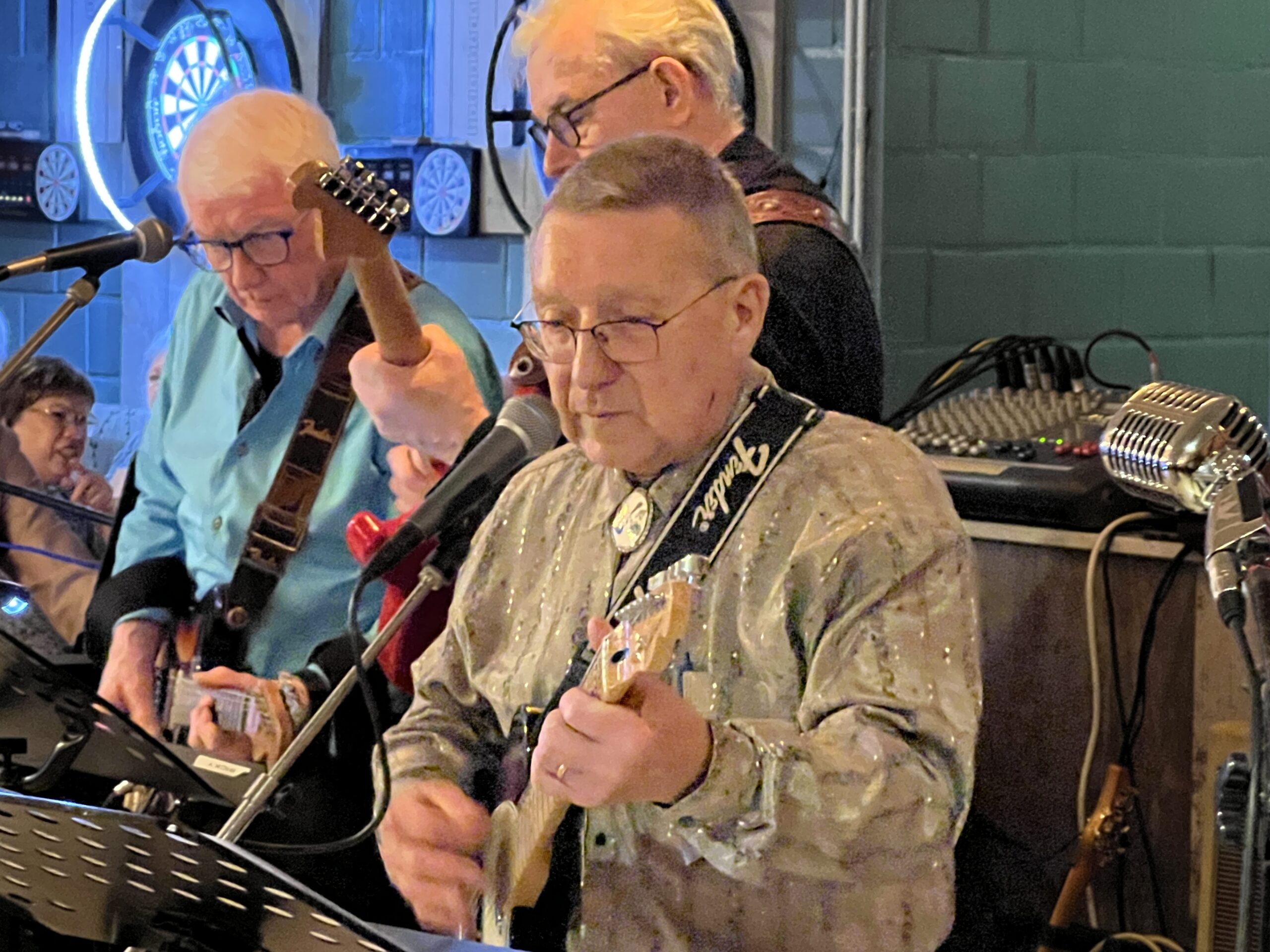 De Doorbrekers blijven bestaan