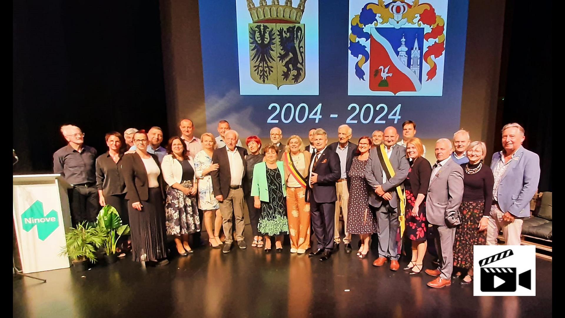 Hartverwarmende feestzitting 20 jaar Ninove-Deszk