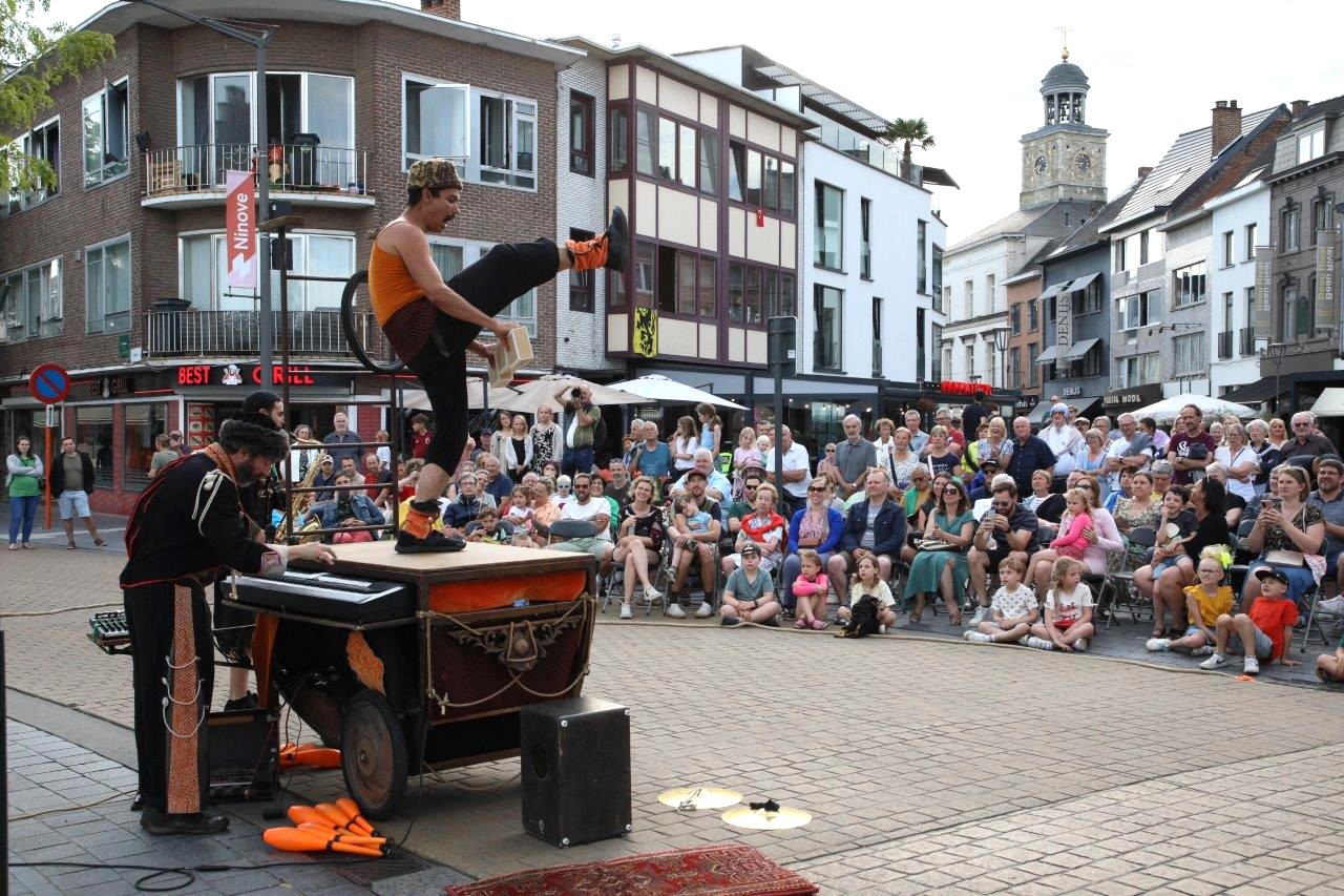 De Donderdagen succesvol gestart op viering Vlaamse feestdag