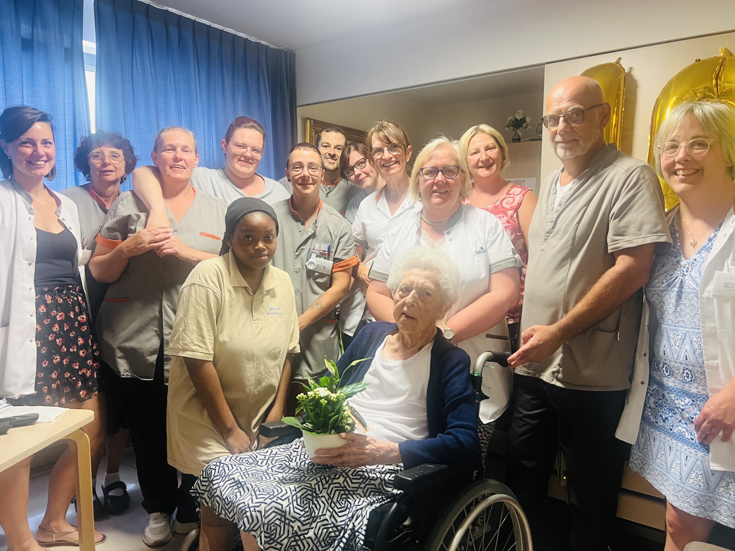 Warme wensen voor honderdjarige Jeanne