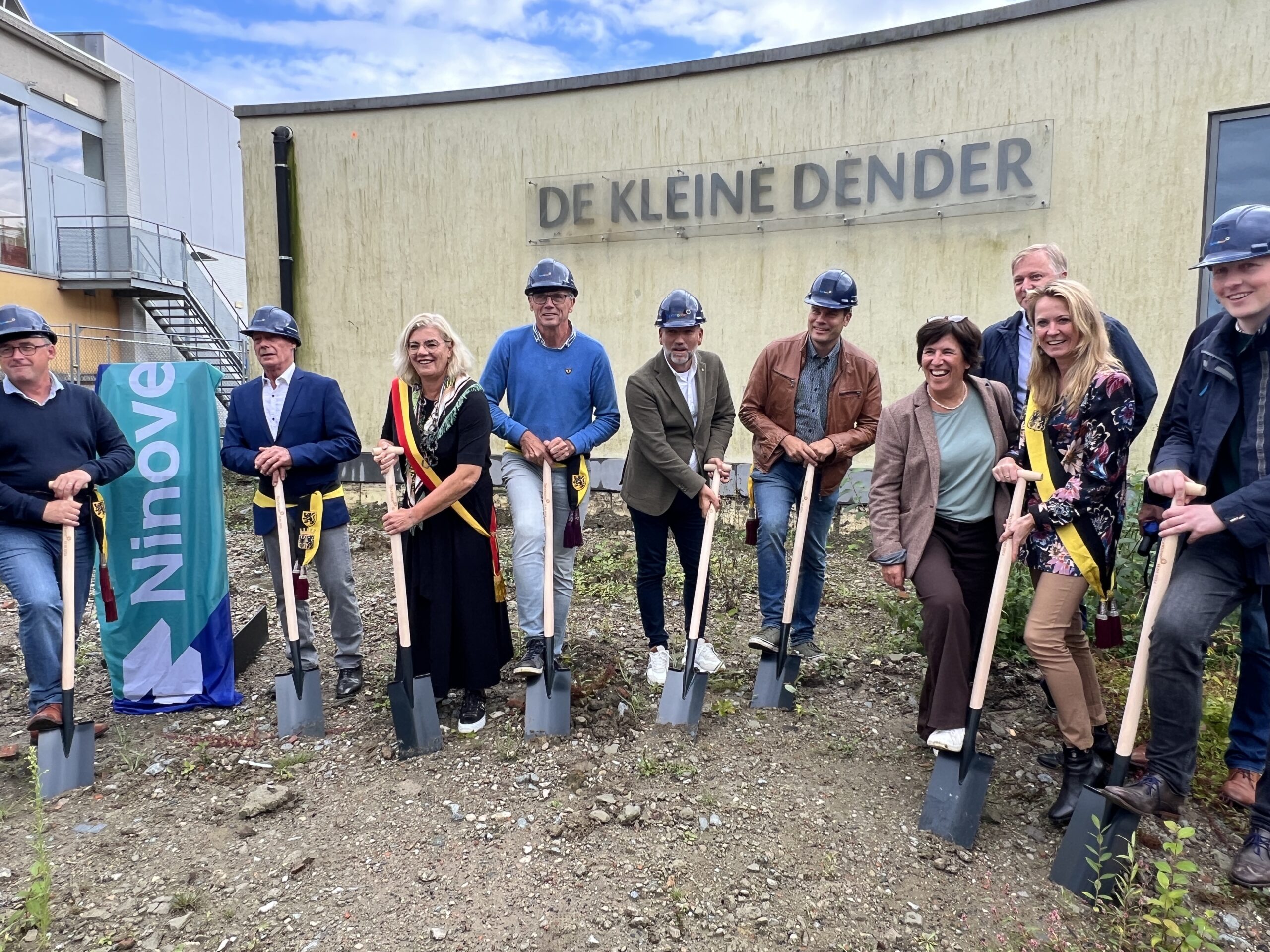 Ook symbolische eerste spadesteek voor renovatie De Kleine Dender