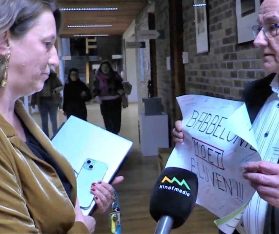 Babbelonisch dovemansgesprek