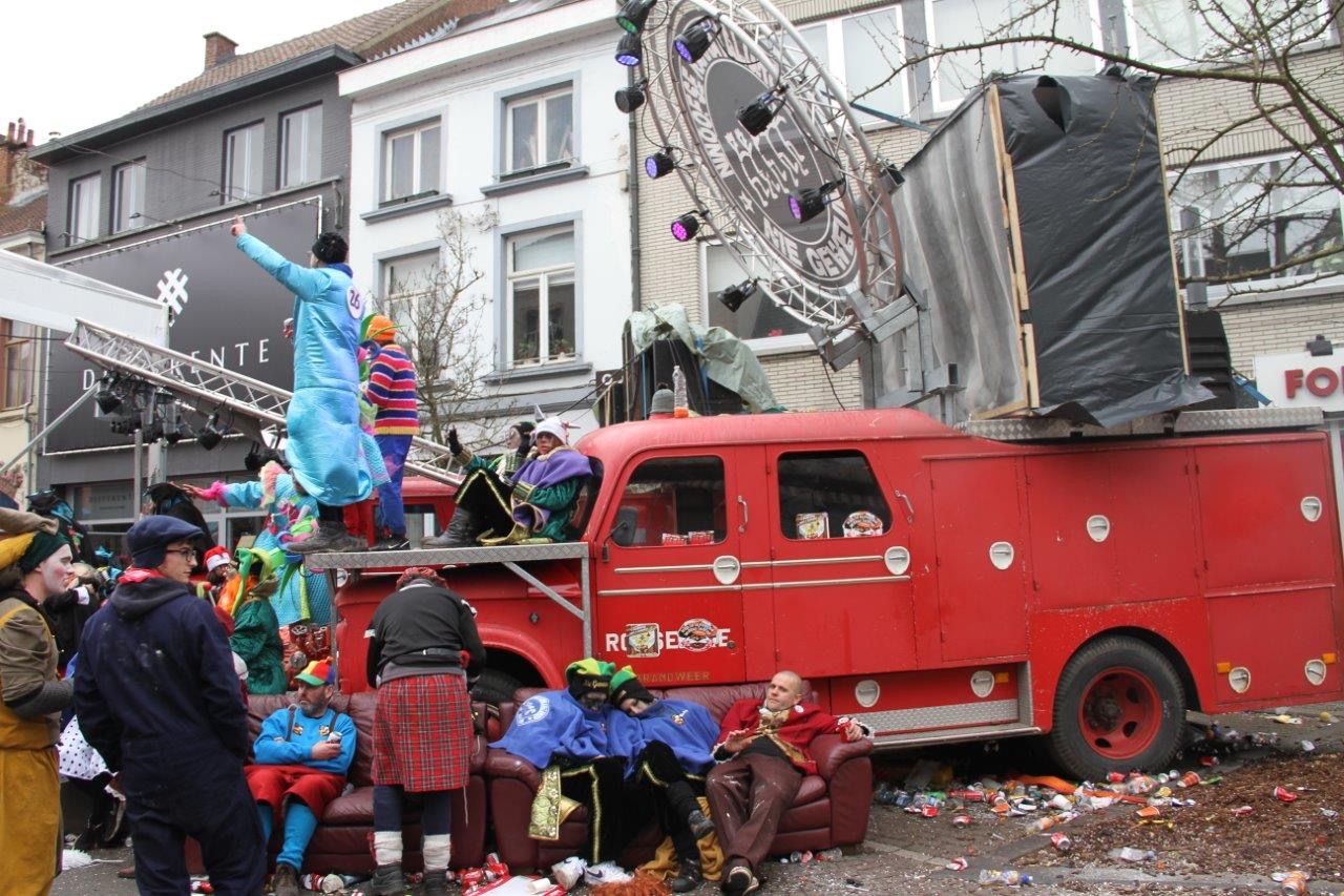Terug traditionele pompiers op Monjdagnacht
