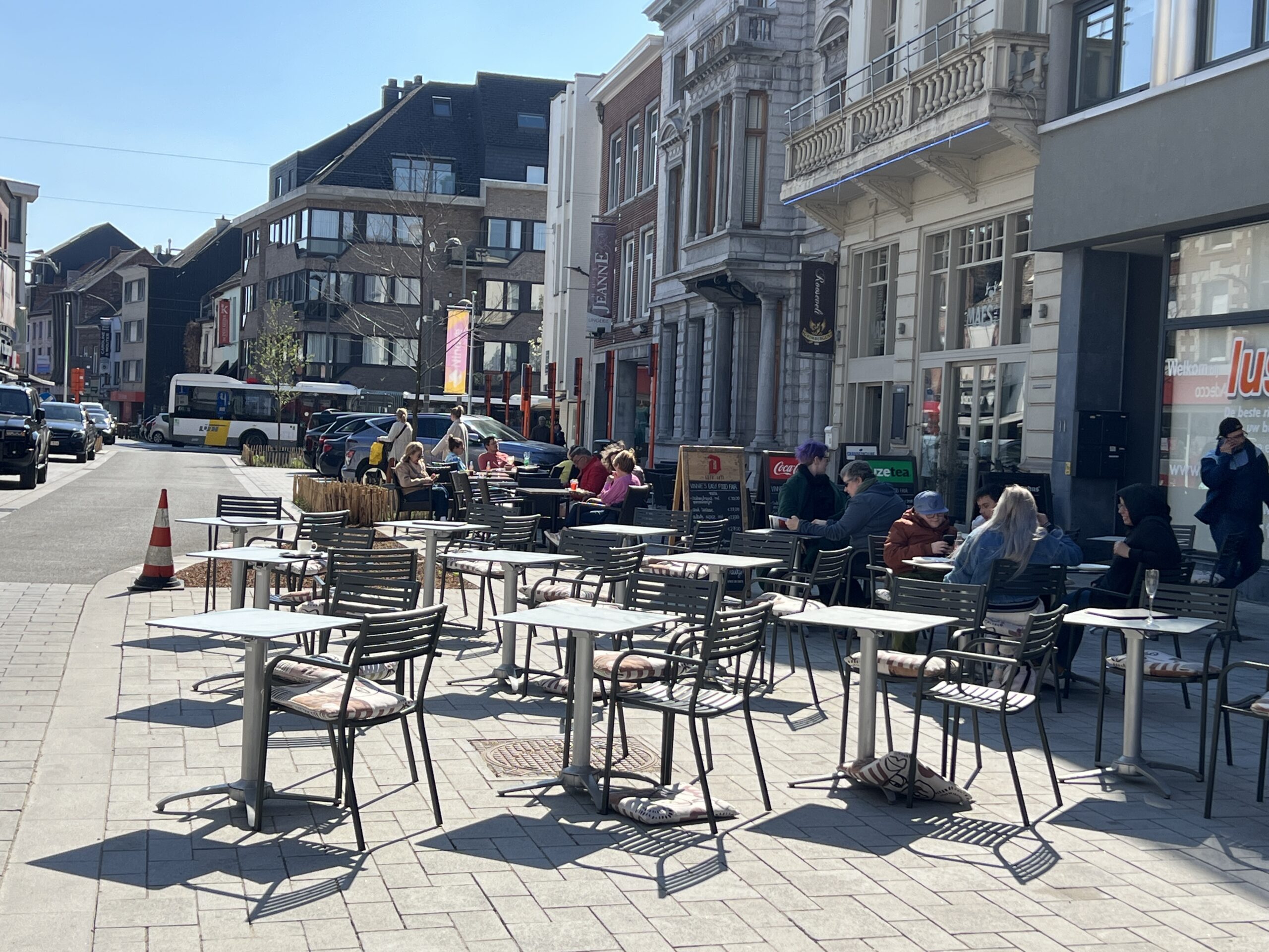 Zomerterrassen maand vroeger open