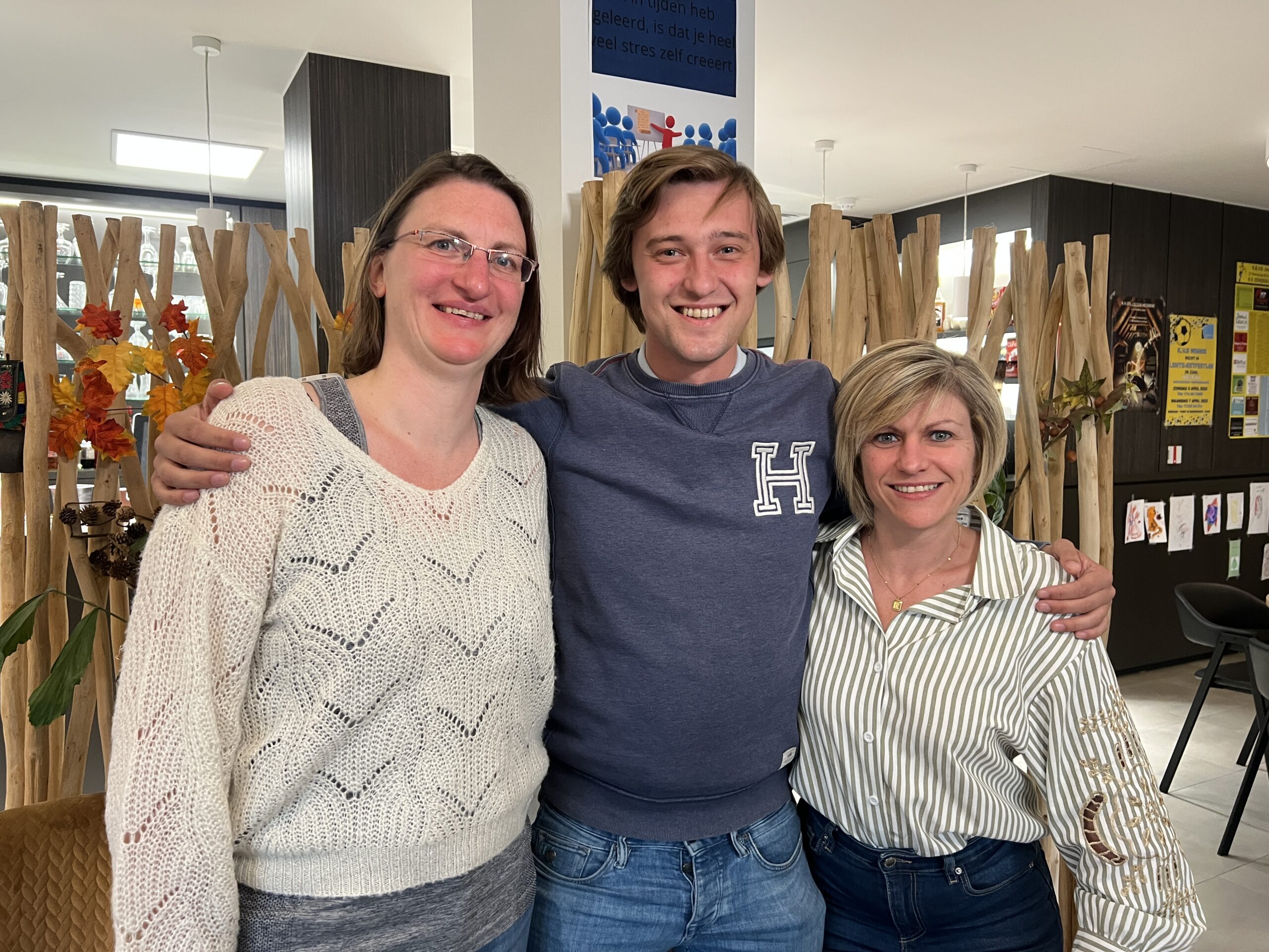 Modeshow in ontmoetingscentrum Plosj