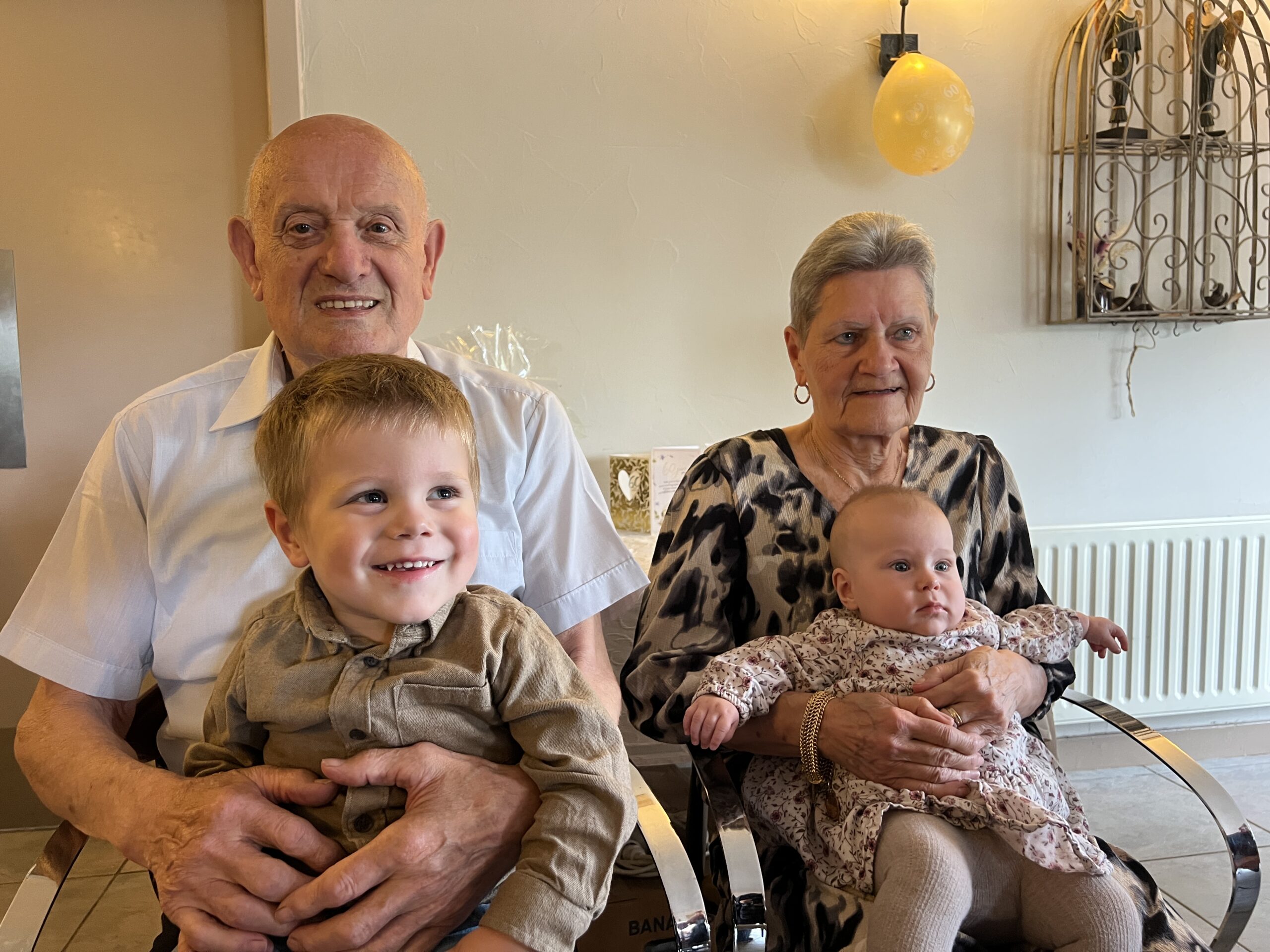 Dubbel feest voor diamanten huwelijk en viergeslacht