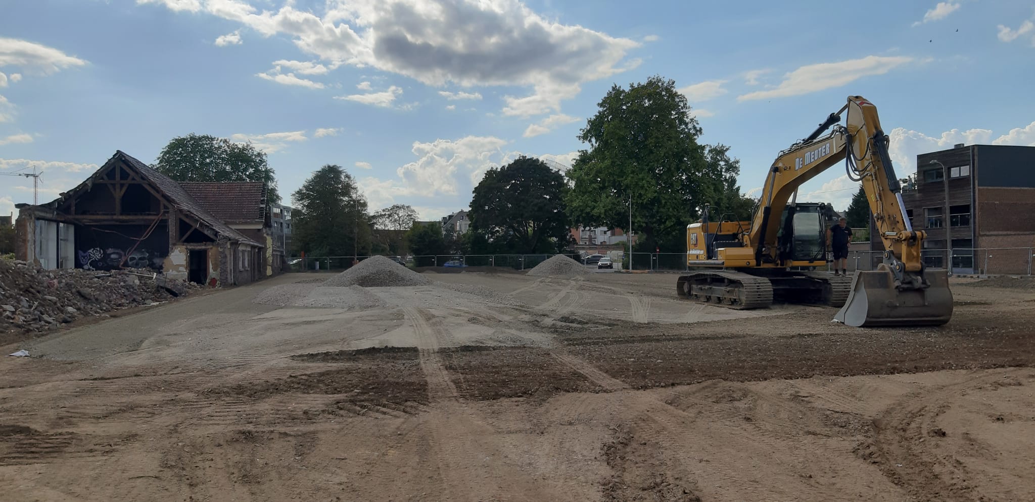 Plaats voor tijdelijke parking en medisch centrum AZORG