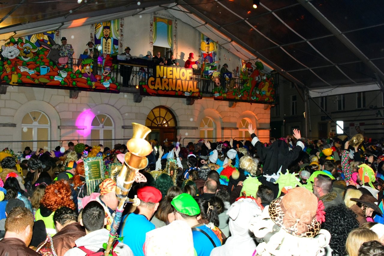 Massale belangstelling voor Gouden Wortelworp en Monjdagnacht