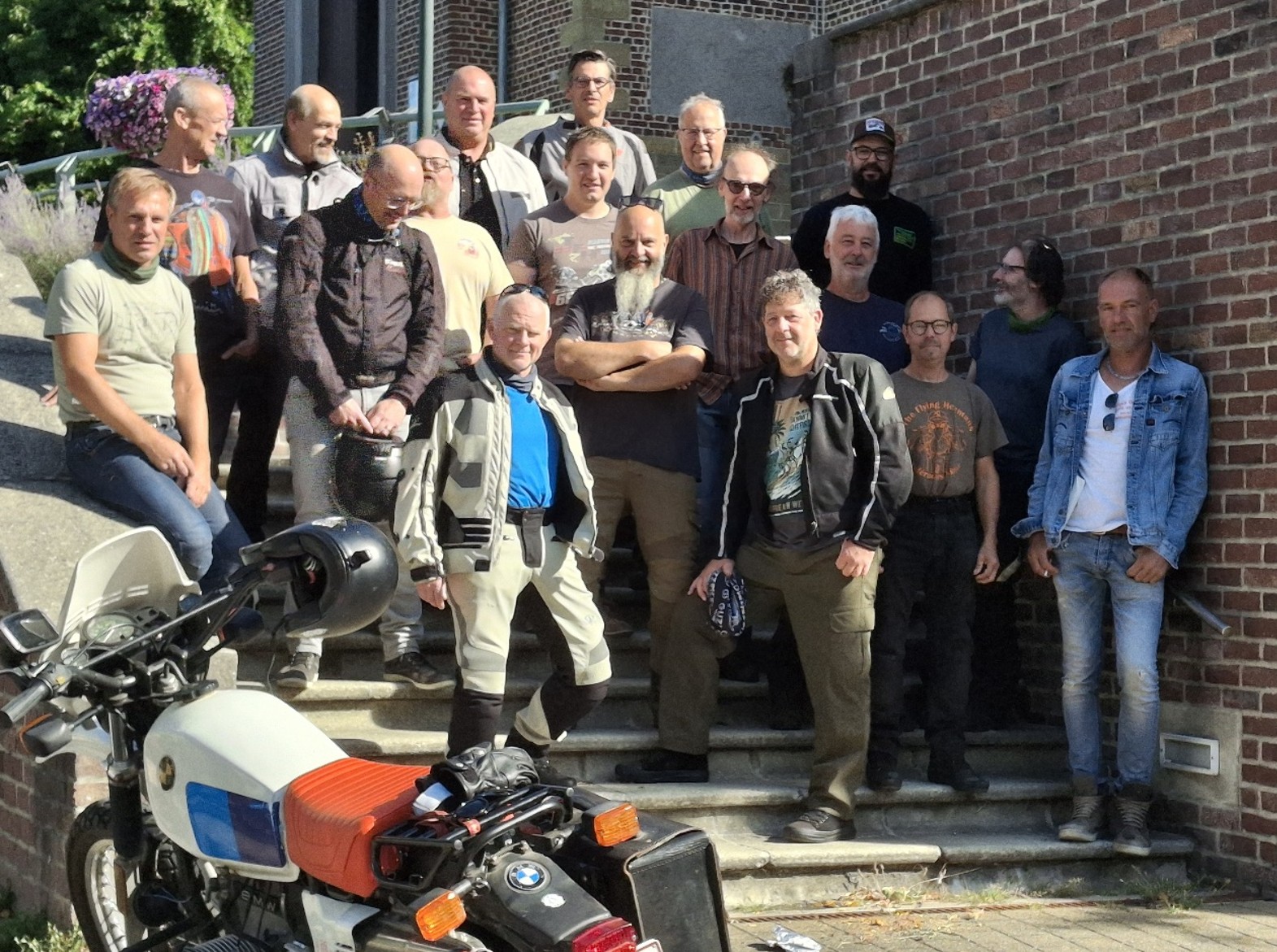 Oldtimer motoren treffen elkaar
